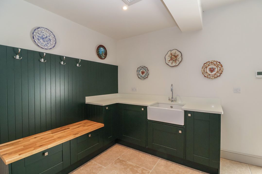 Leafield Cottage