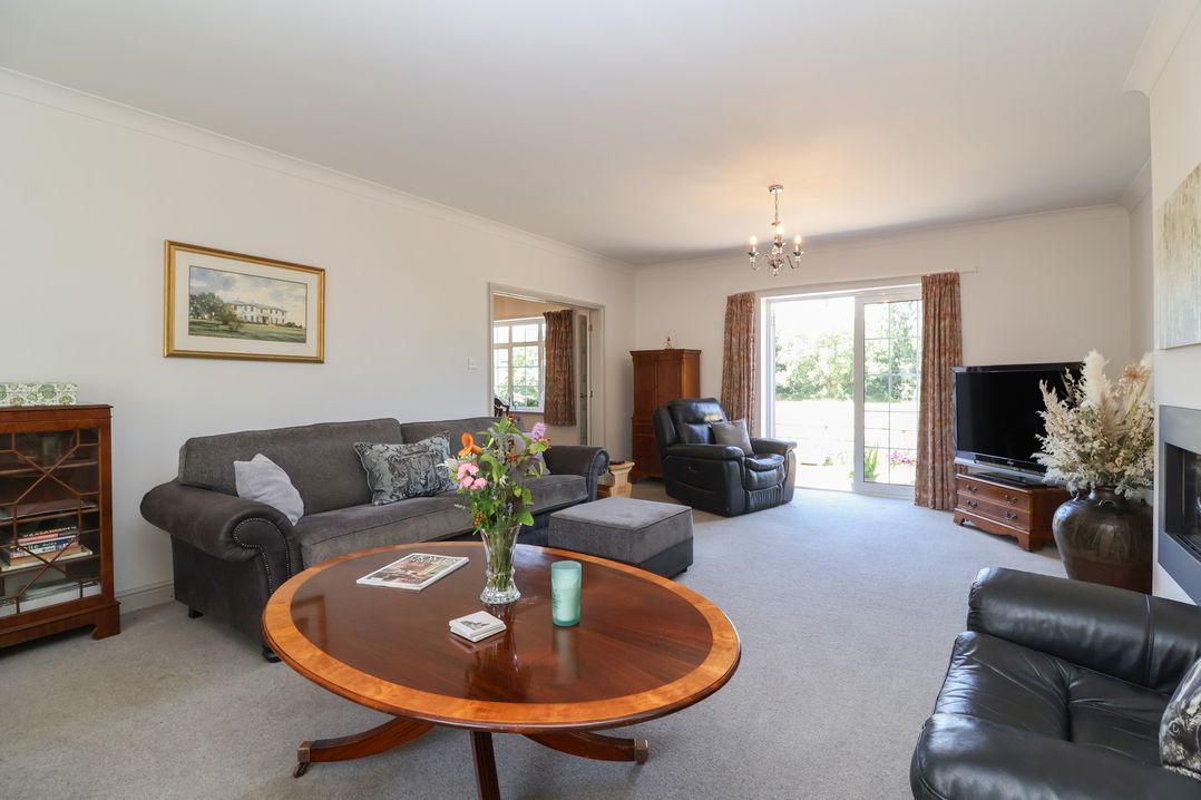 Leafield Cottage
