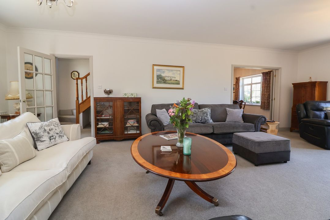 Leafield Cottage
