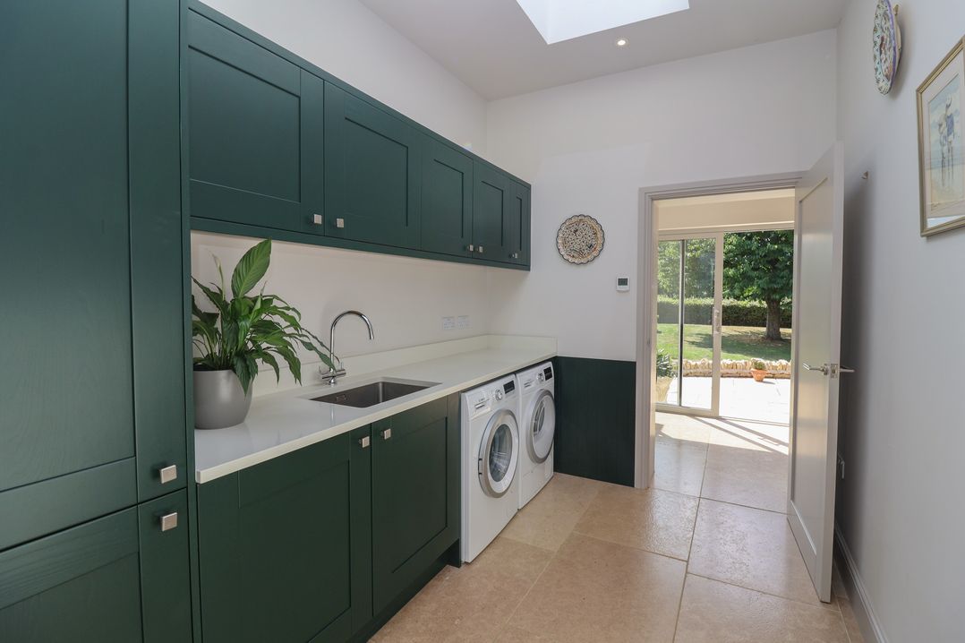 Leafield Cottage