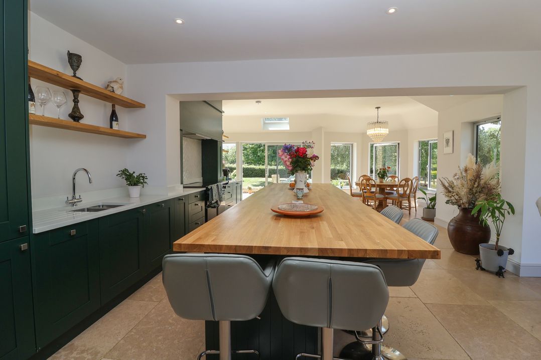 Leafield Cottage
