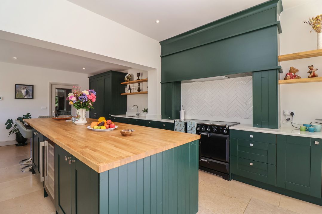 Leafield Cottage