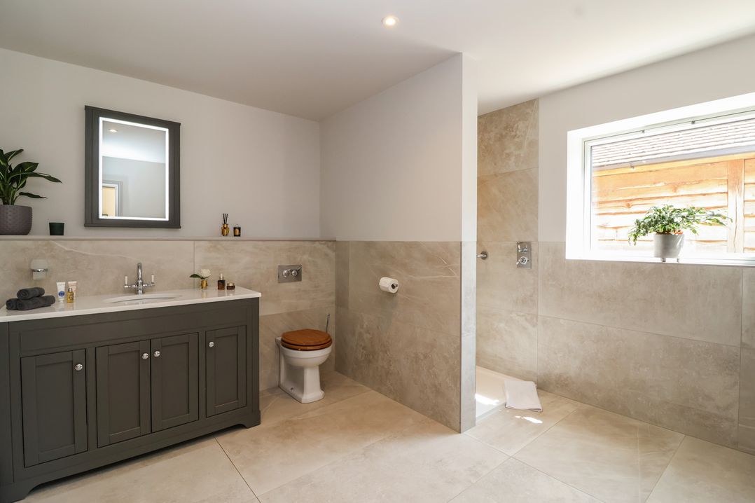 Leafield Cottage