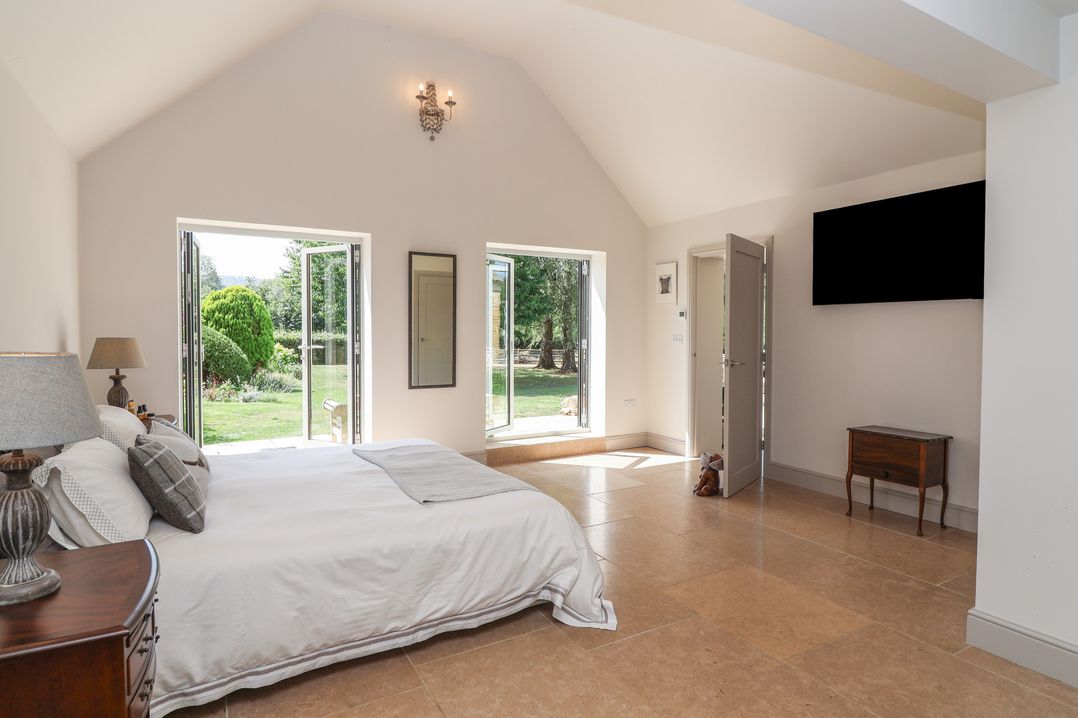 Leafield Cottage
