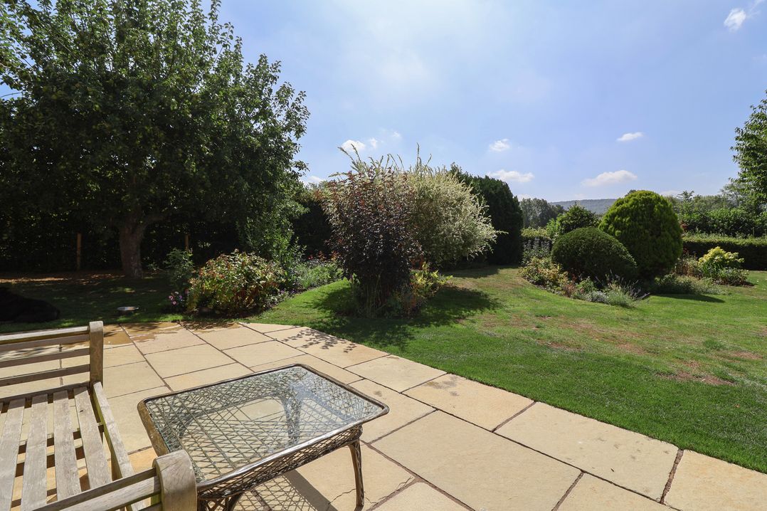 Leafield Cottage