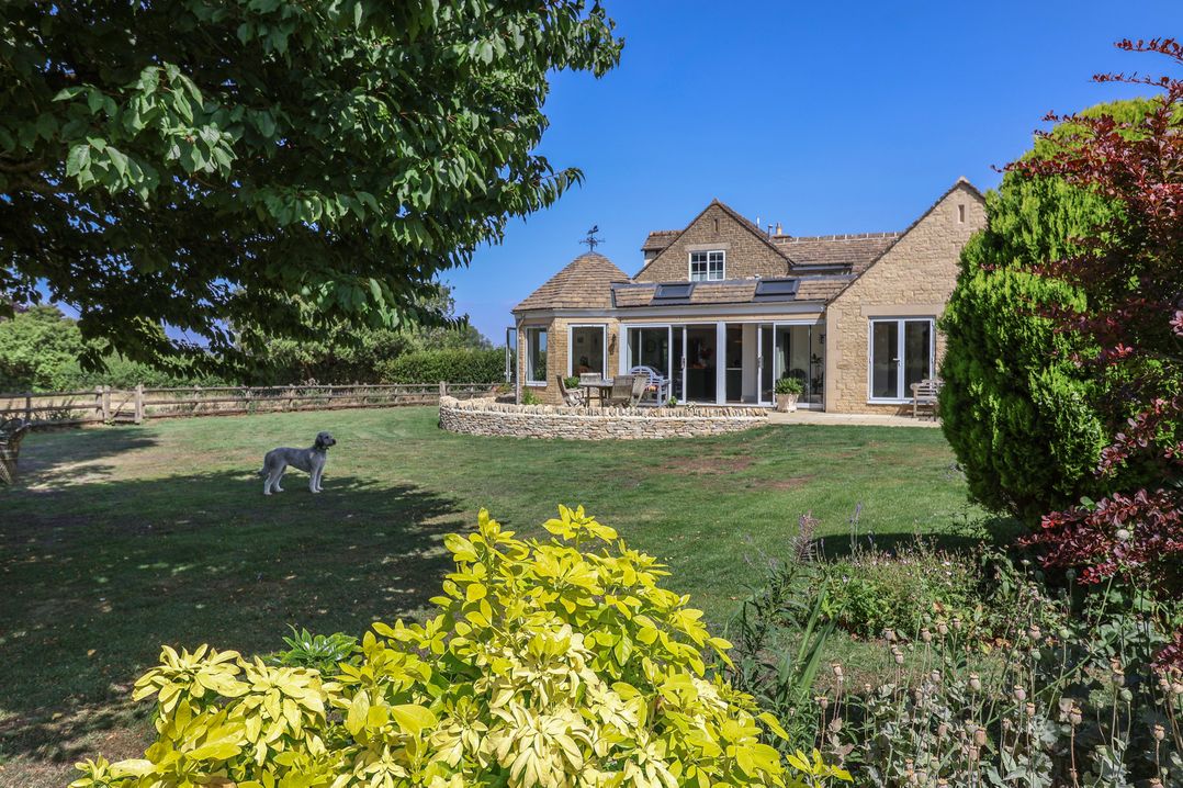 Leafield Cottage