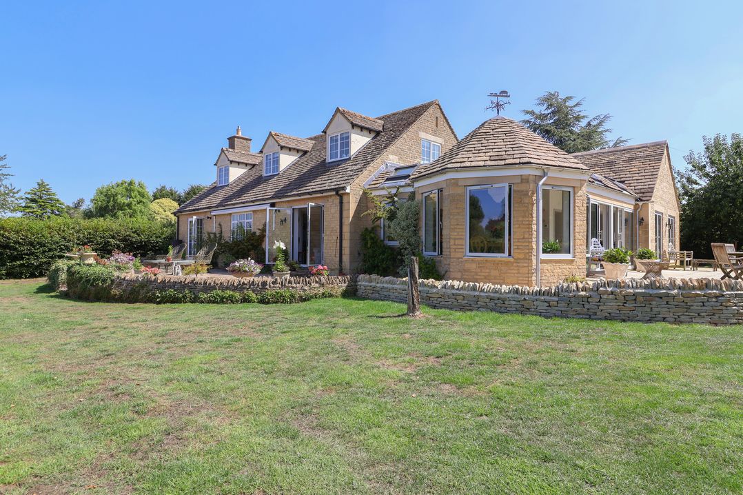 Leafield Cottage