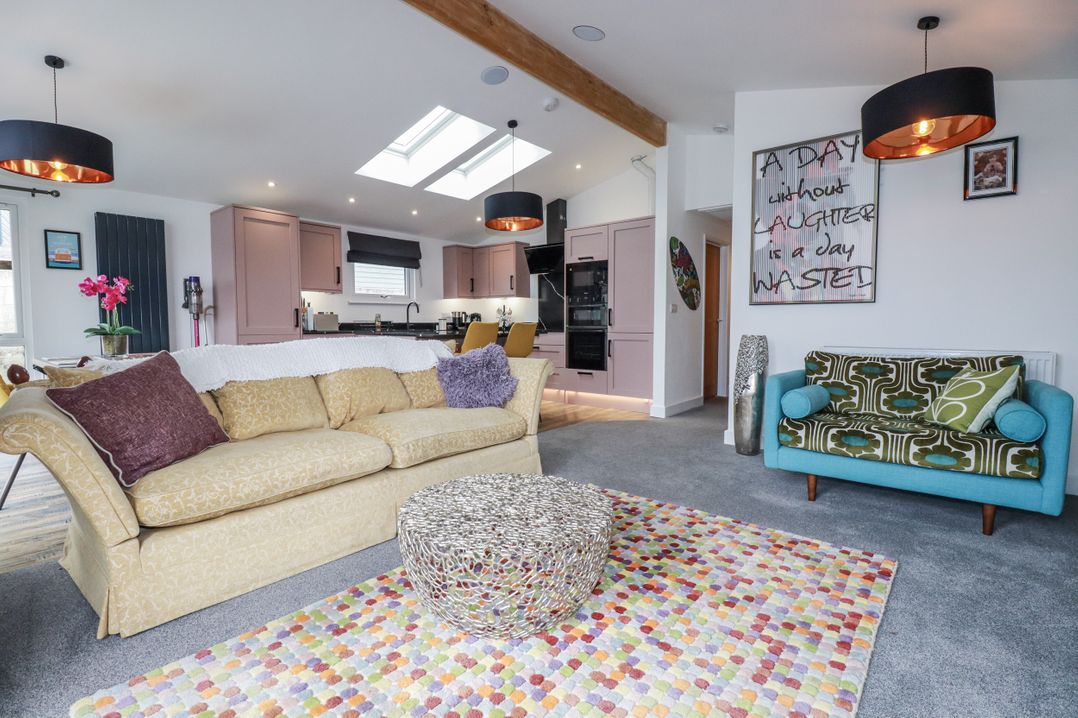 Minack Lodge