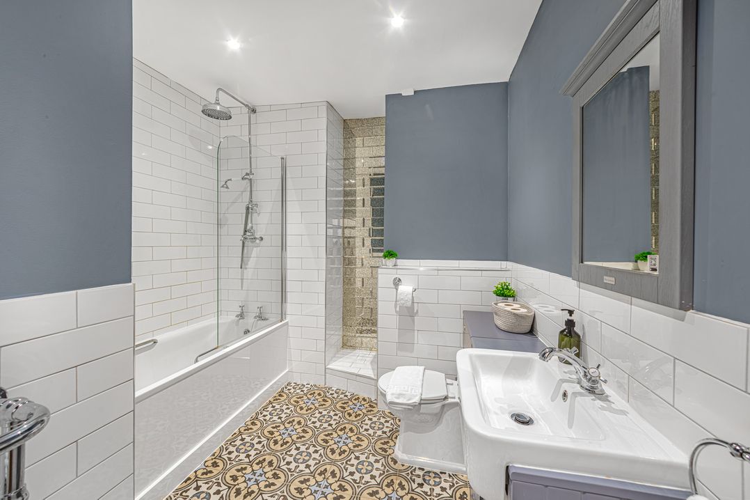 Ravenswood Penthouse