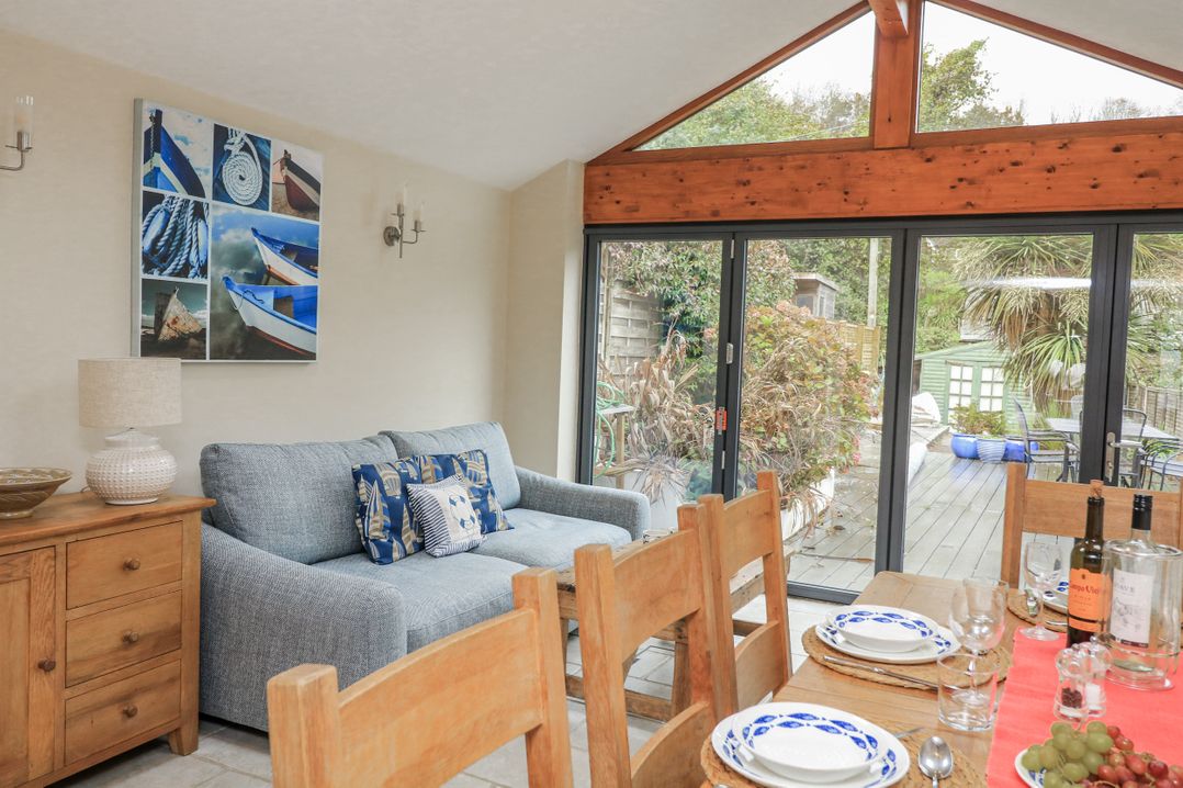 Shipwrights, 11 Coronation Road