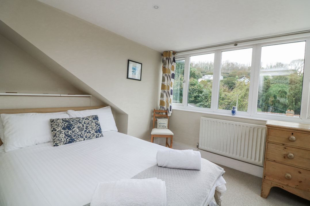 Shipwrights, 11 Coronation Road