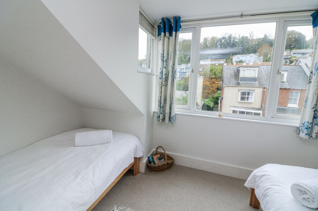 Shipwrights, 11 Coronation Road