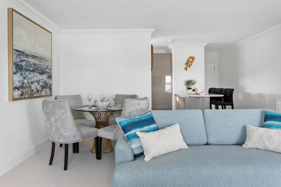 The Renoir Sea View Suite