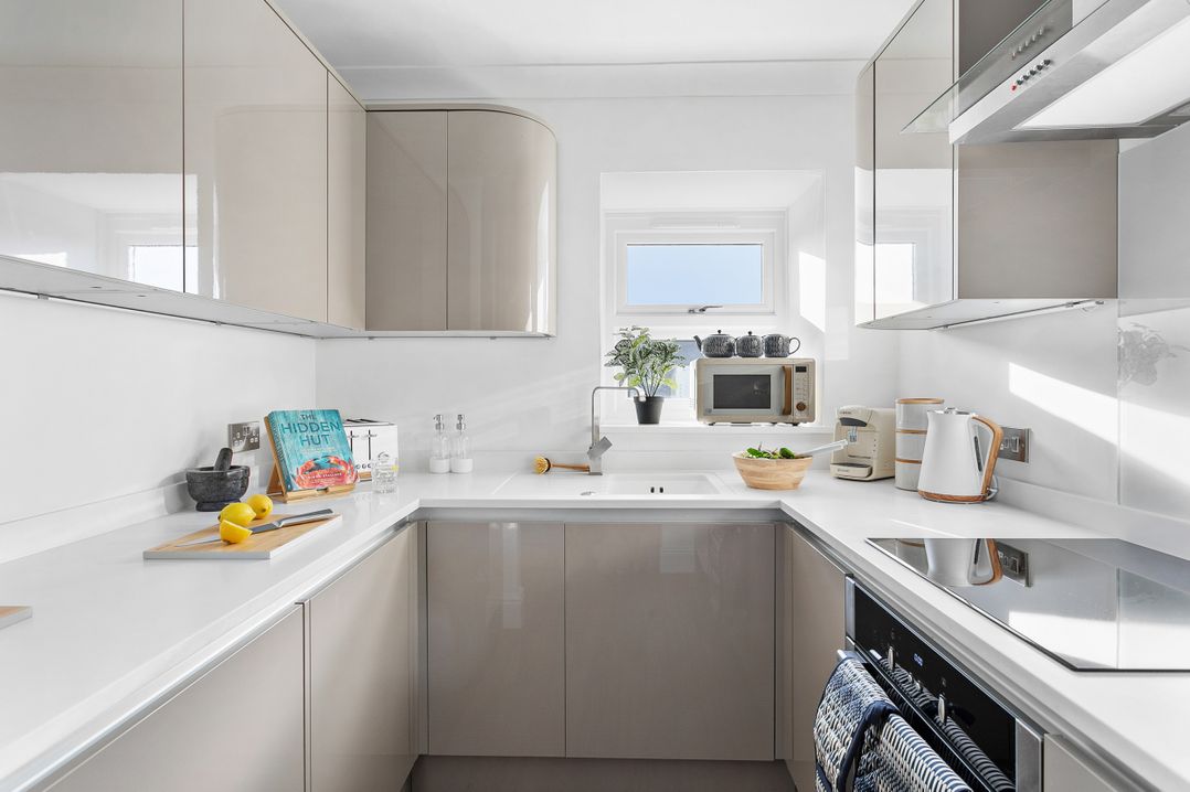 The Renoir Sea View Suite