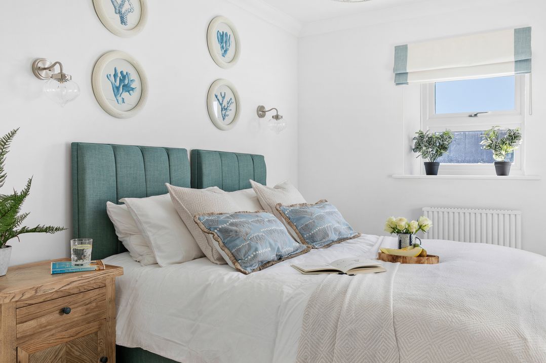 The Renoir Sea View Suite