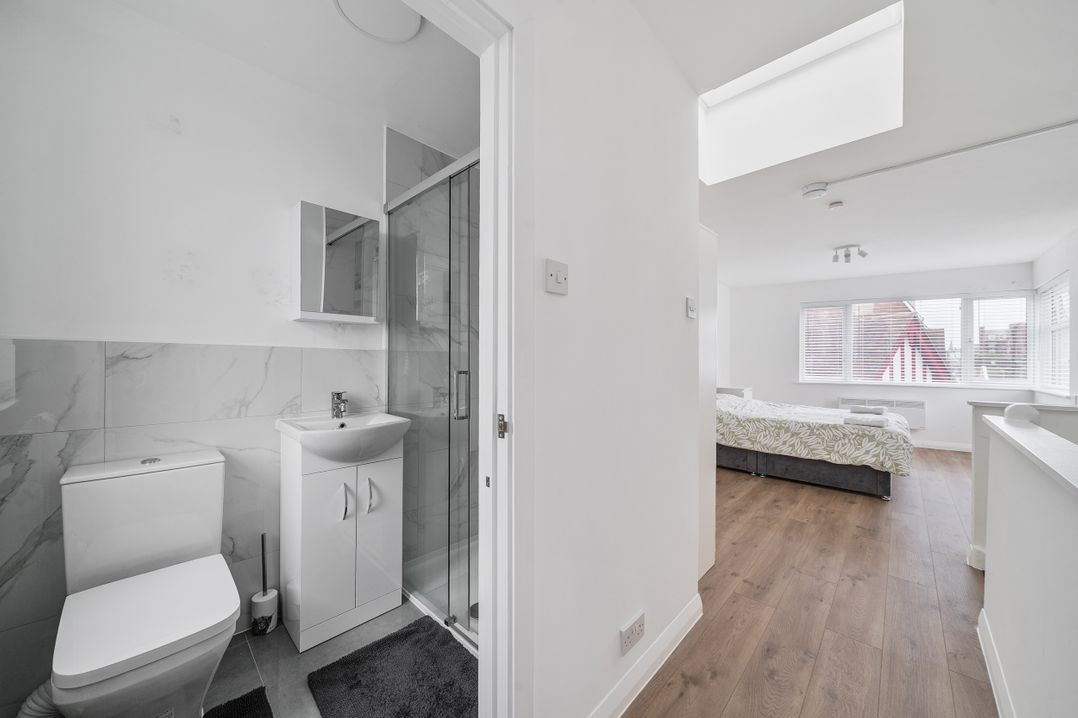 Red Rose Apartment