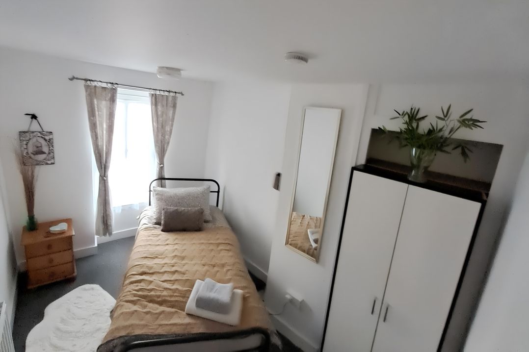 Charming Lincoln Cottage