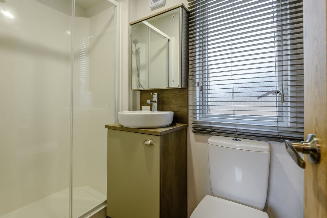 The Kinder Spa (Pet)