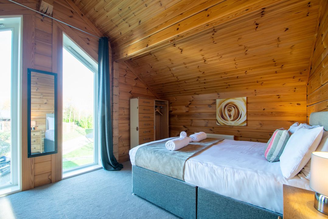 Birch Waterside Spa (Pet)