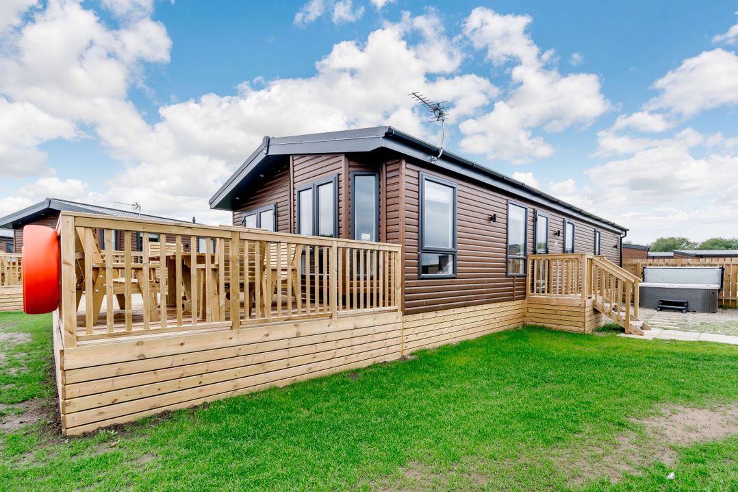 Beech Waterside Spa (Pet)