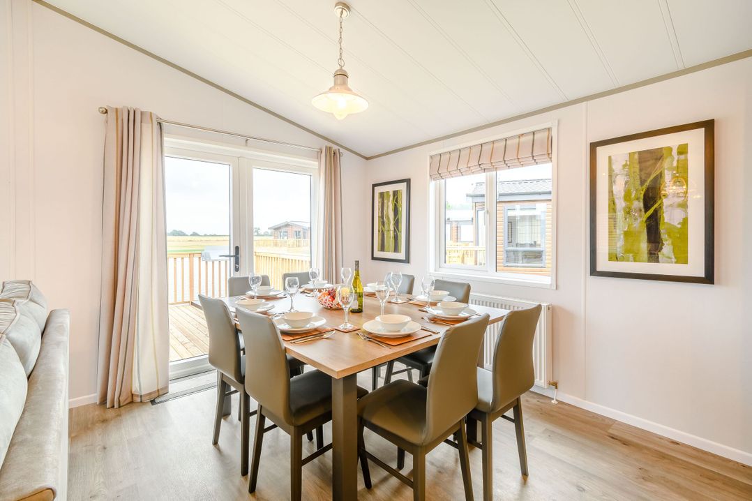 Beech Waterside Spa (Pet)