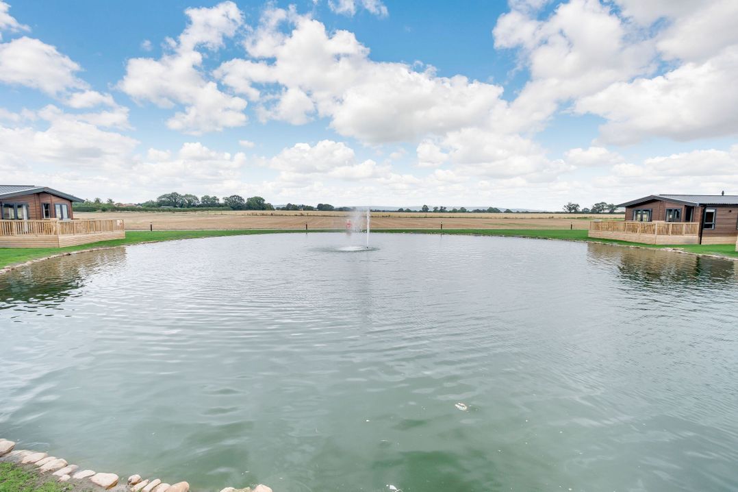 Beech Waterside Spa (Pet)