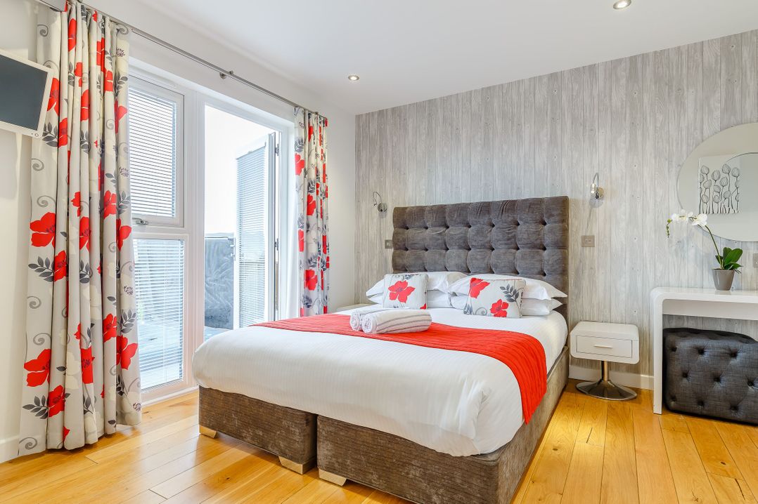 Signature Lodge Pet 4