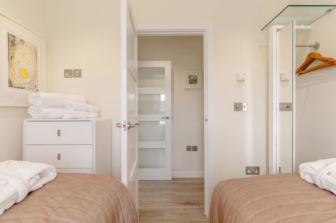 Signature Lodge Pet 6