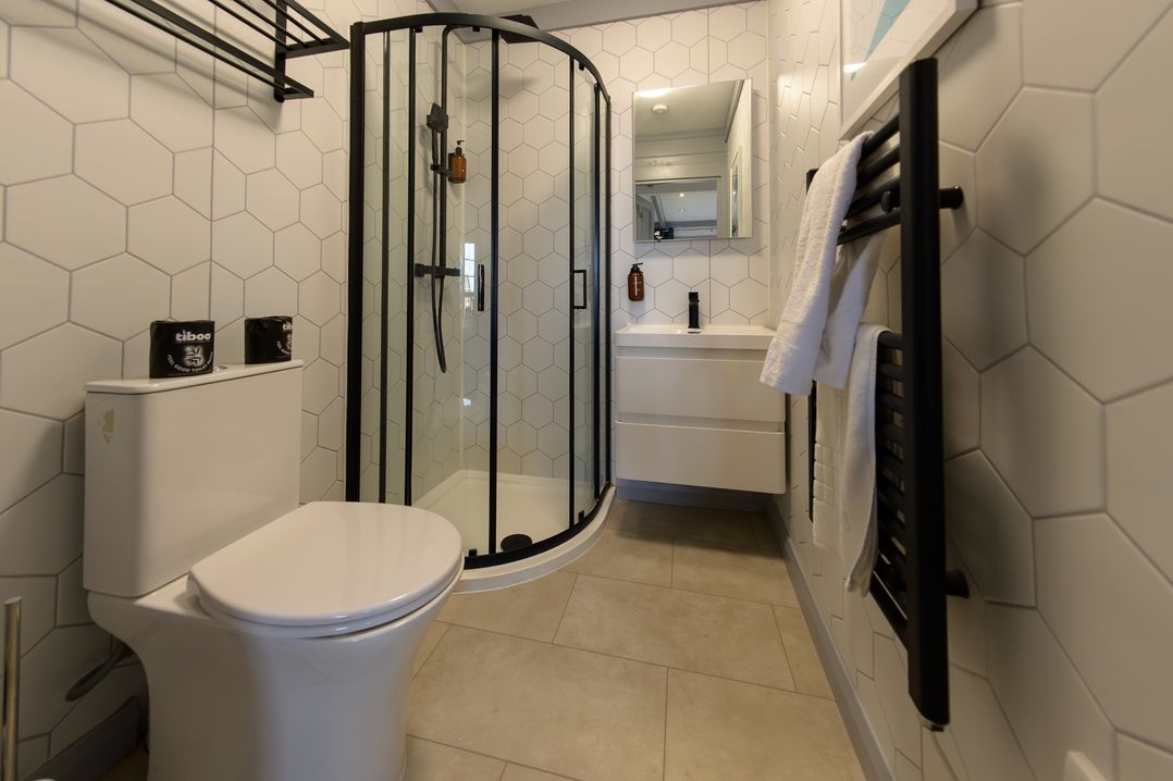 Senara Hot Tub Lodge (Pet)