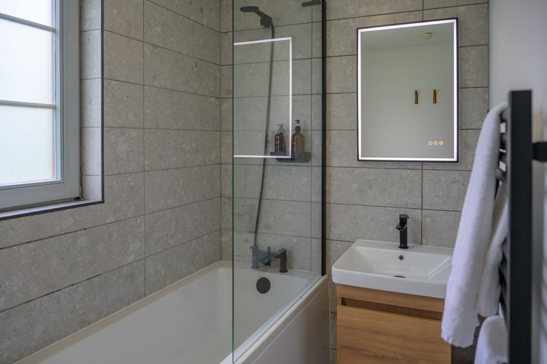 Senara Hot Tub Lodge (Pet)