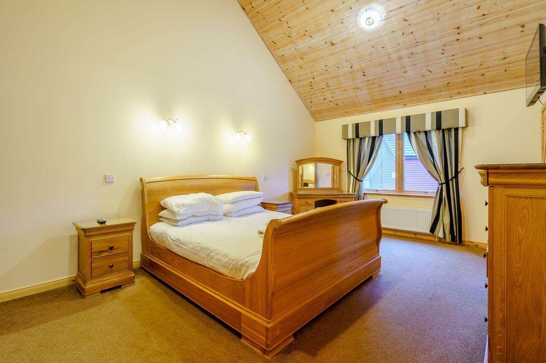 Muirloch Spa Plus (Pet)