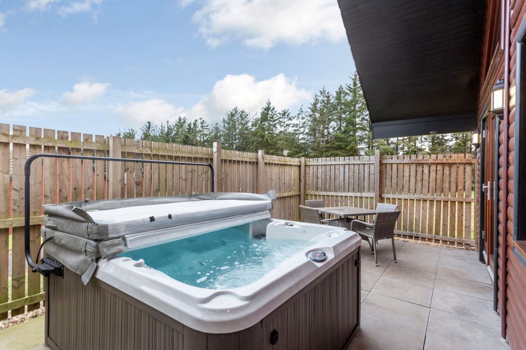 Raeburn Premier Spa (Pet)