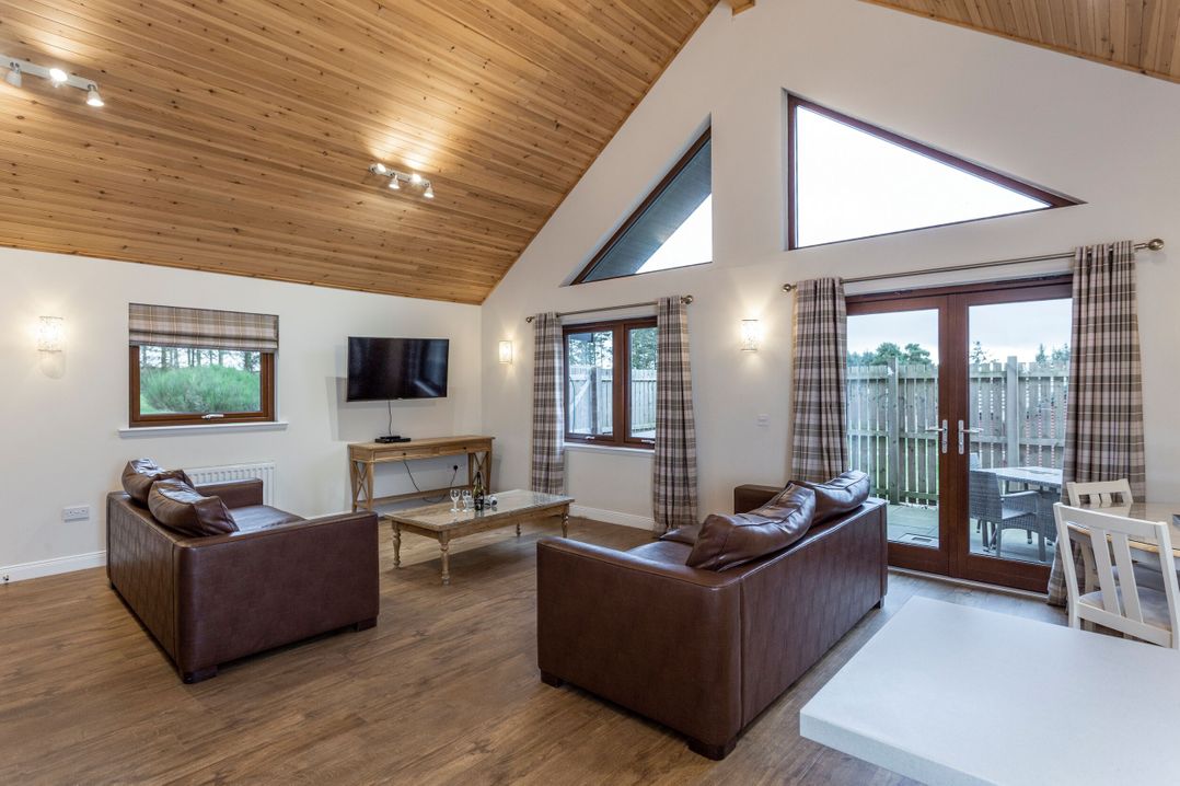 Raeburn Premier Spa (Pet)