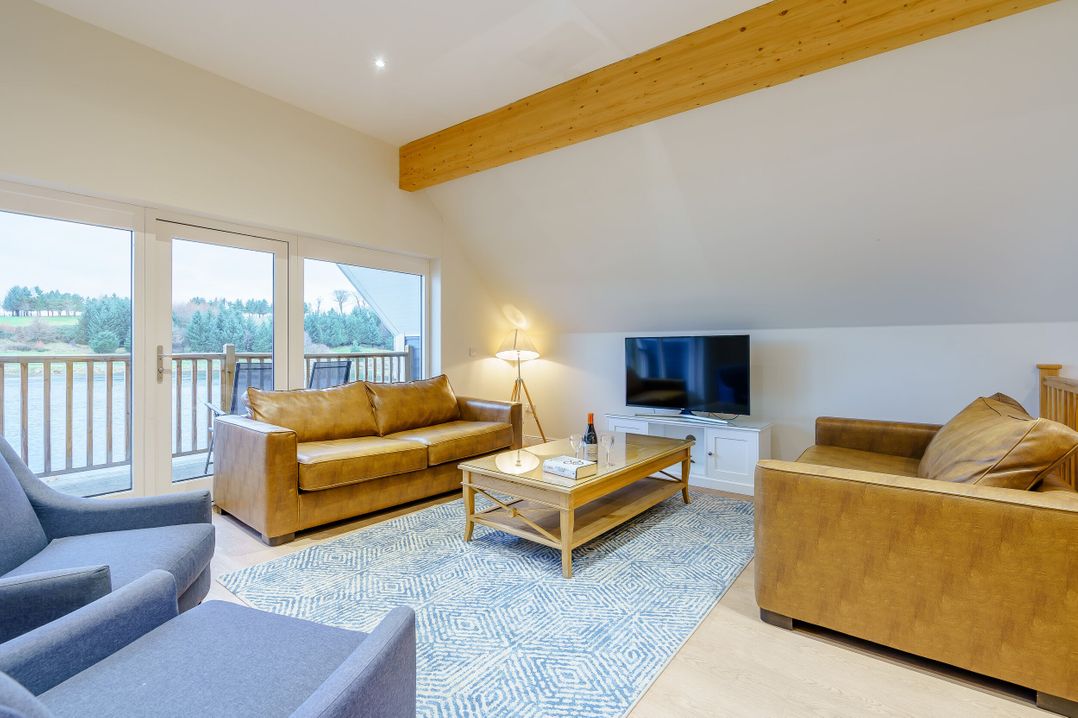 Lochside Premier Spa (Pet)