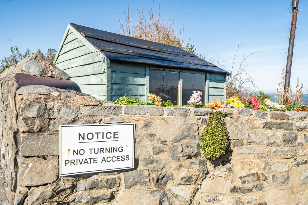 Sea view cottage