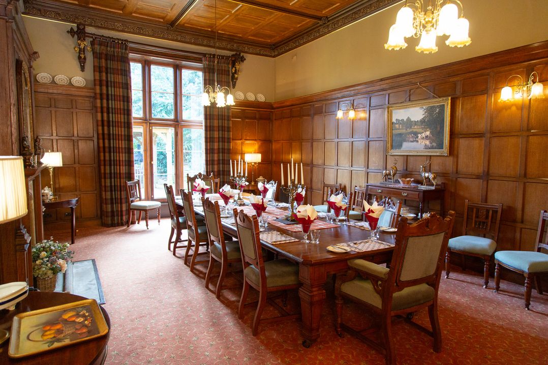 Uphill Manor