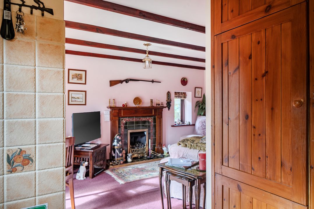 Converted Stone Barn -20 Acres - Farm Animals!