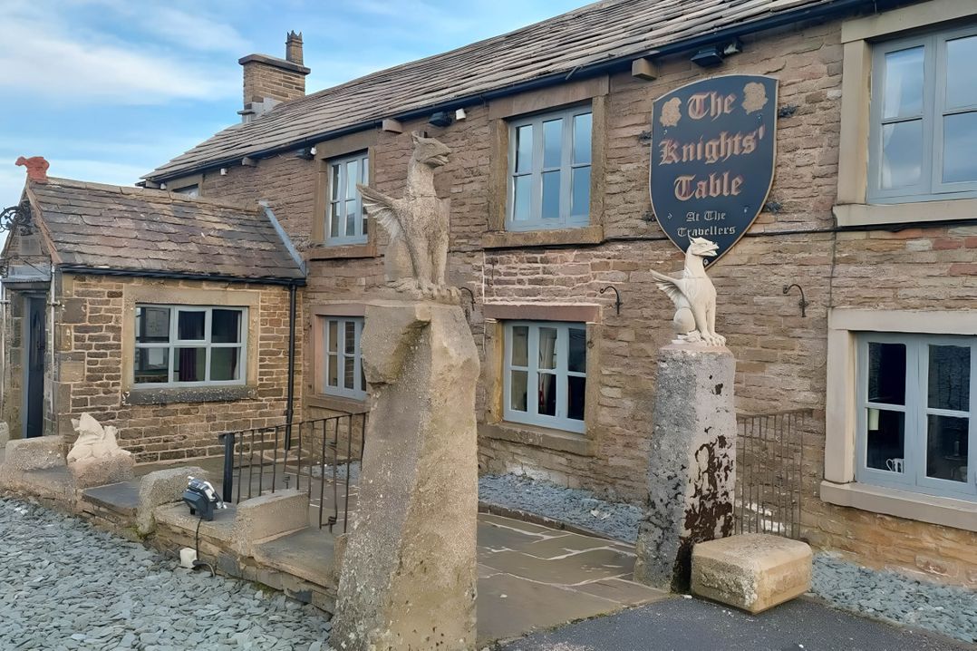 1 Bed Cottage - Sleeps 3 - Garden - Parking - Wifi