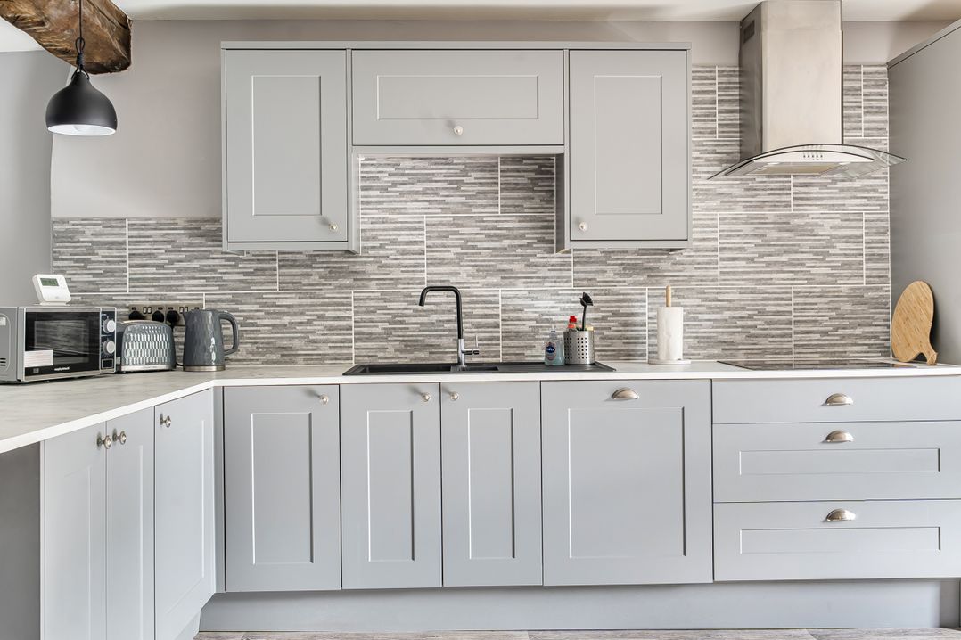 Cosy Apartment above Village Pub