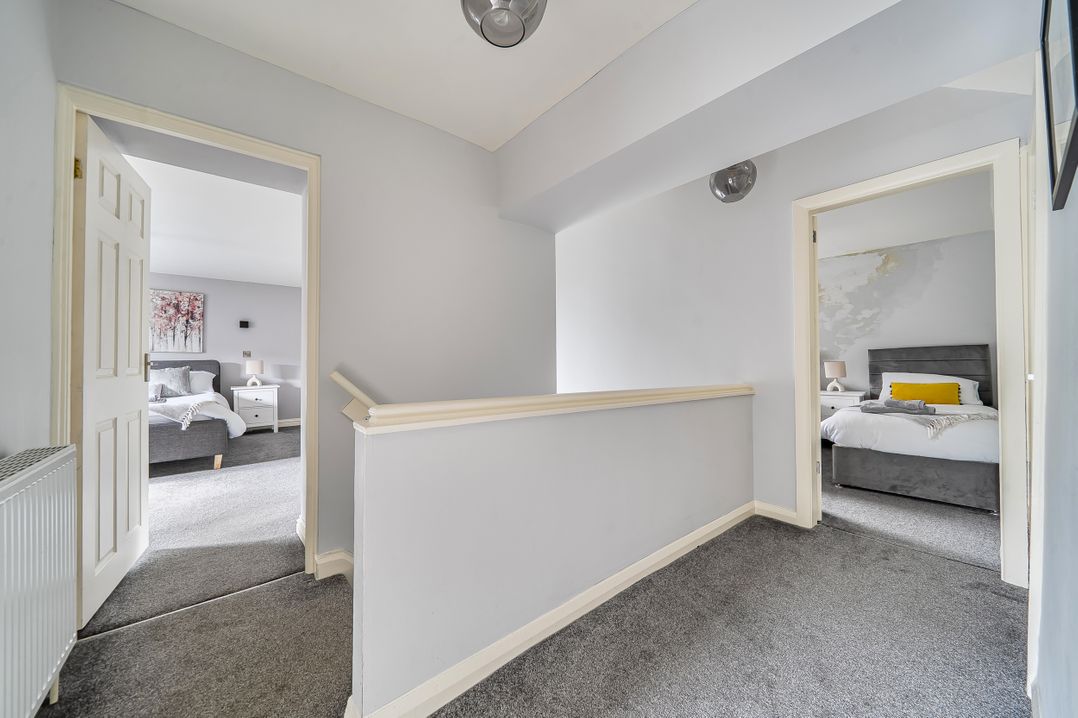 Cosy Apartment above Village Pub