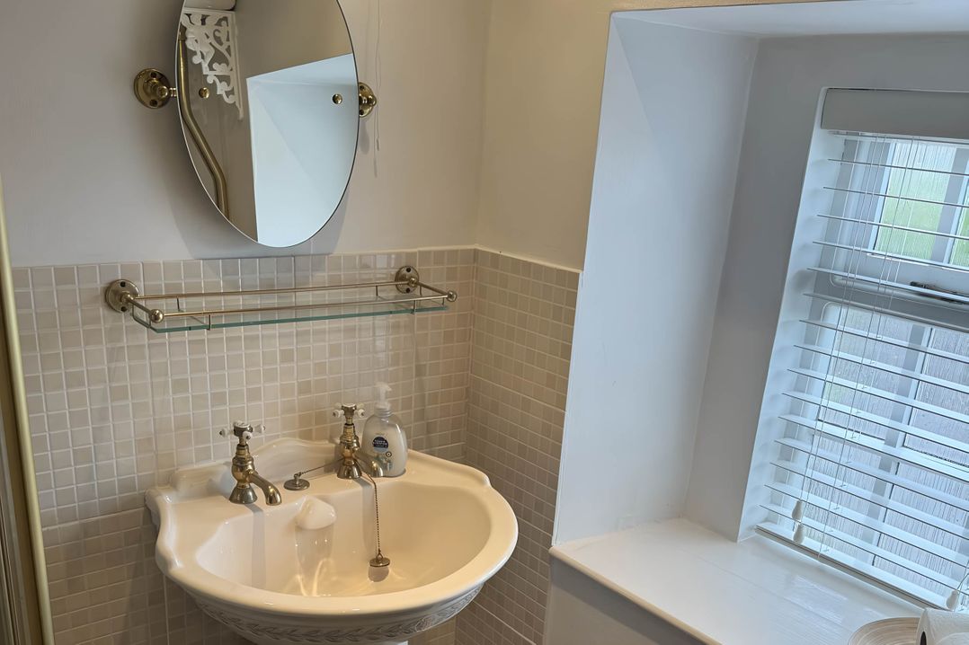 Stunning cottage - 3 Bedrooms & 3 Bathrooms