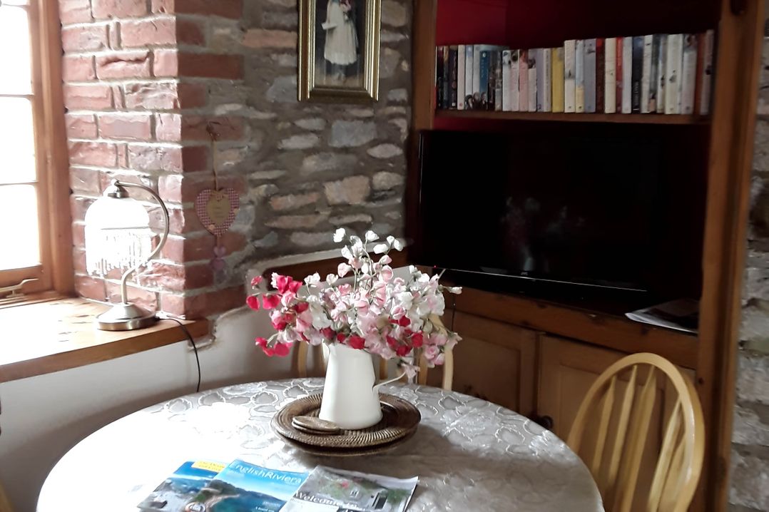 Quiet cottage on the rural edge of Brixham