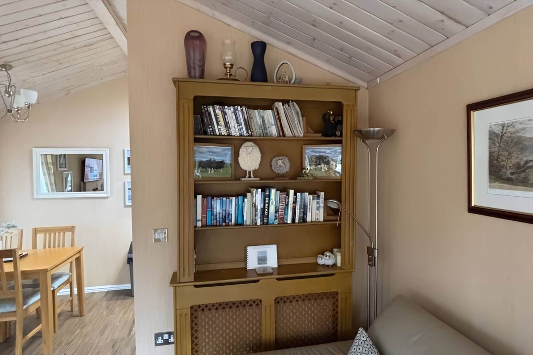 2 Bed Lodge-Sleeps 4-stunning views -Pet Friendly