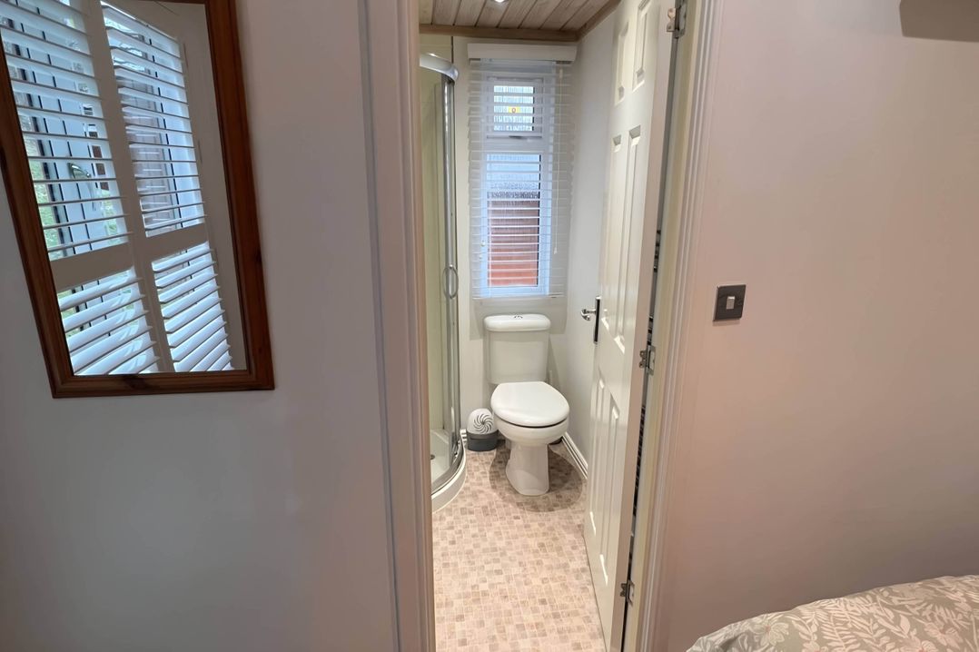 2 Bed Lodge-Sleeps 4-stunning views -Pet Friendly