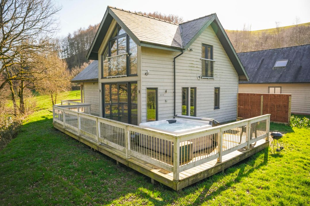 Oak Lodge