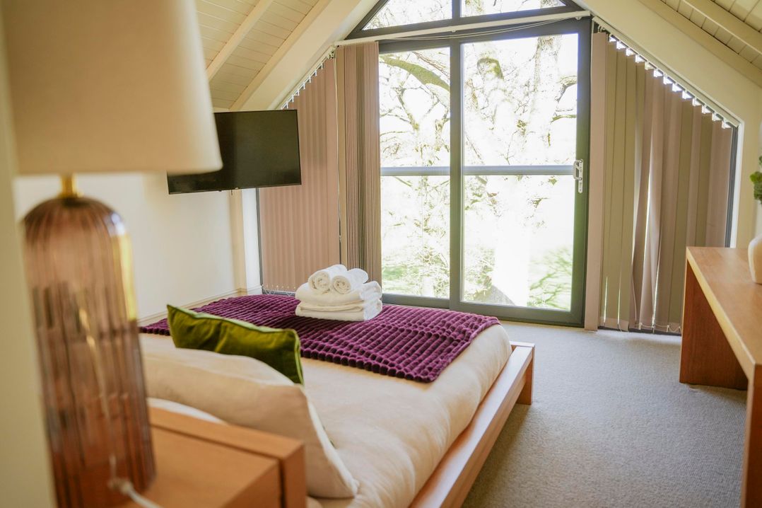 Oak Lodge