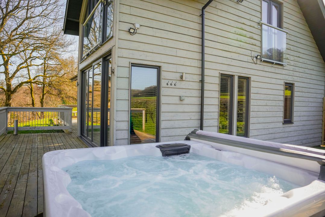 Oak Lodge