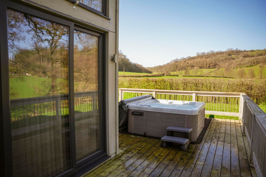 Oak Lodge