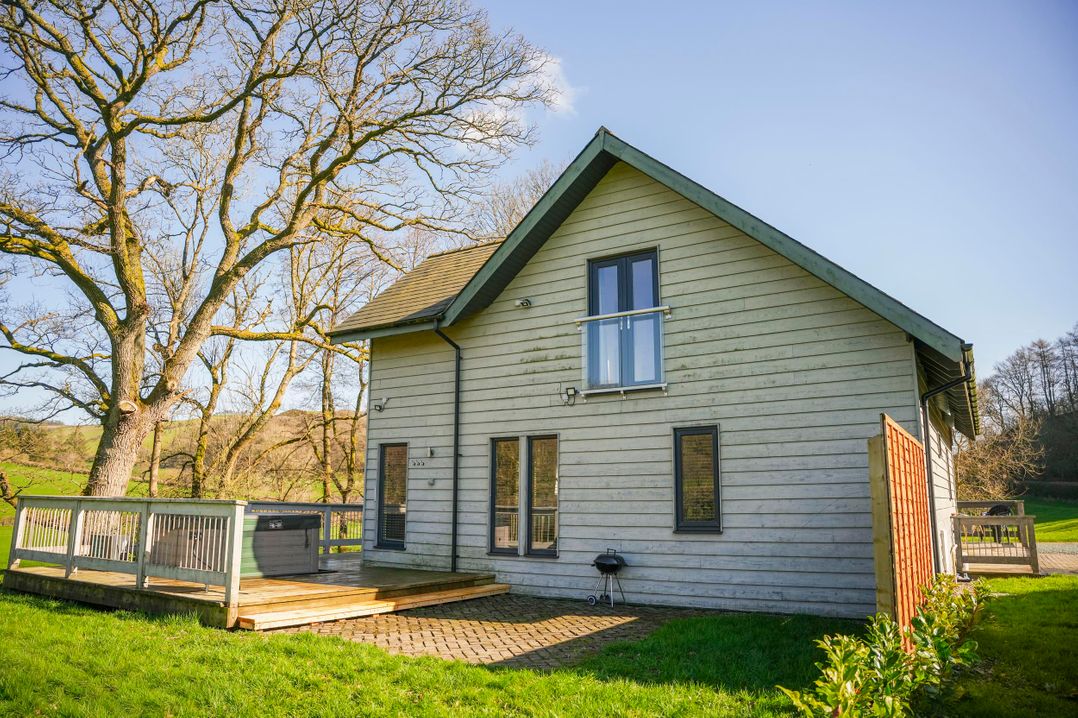 Oak Lodge