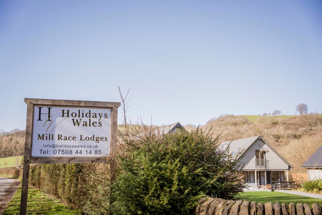 Oak Lodge